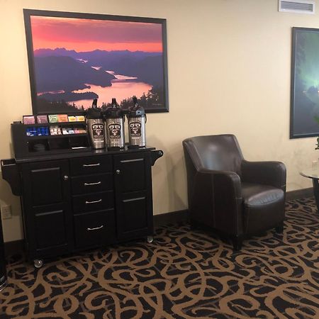 Aspen Suites Hotel Ситка Экстерьер фото