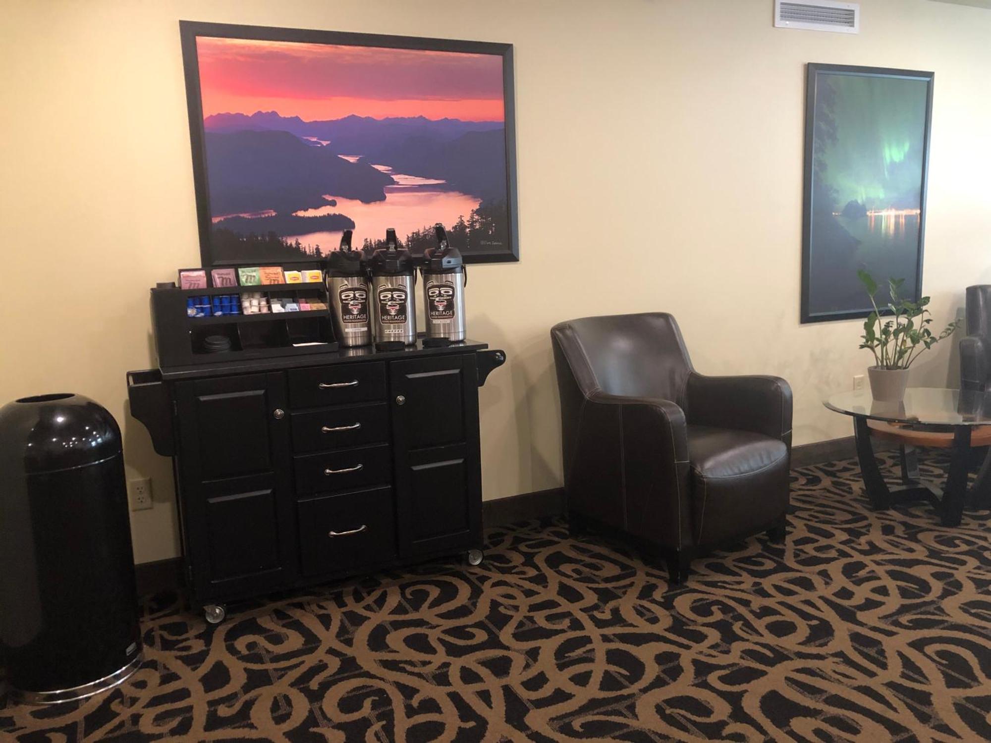 Aspen Suites Hotel Ситка Экстерьер фото