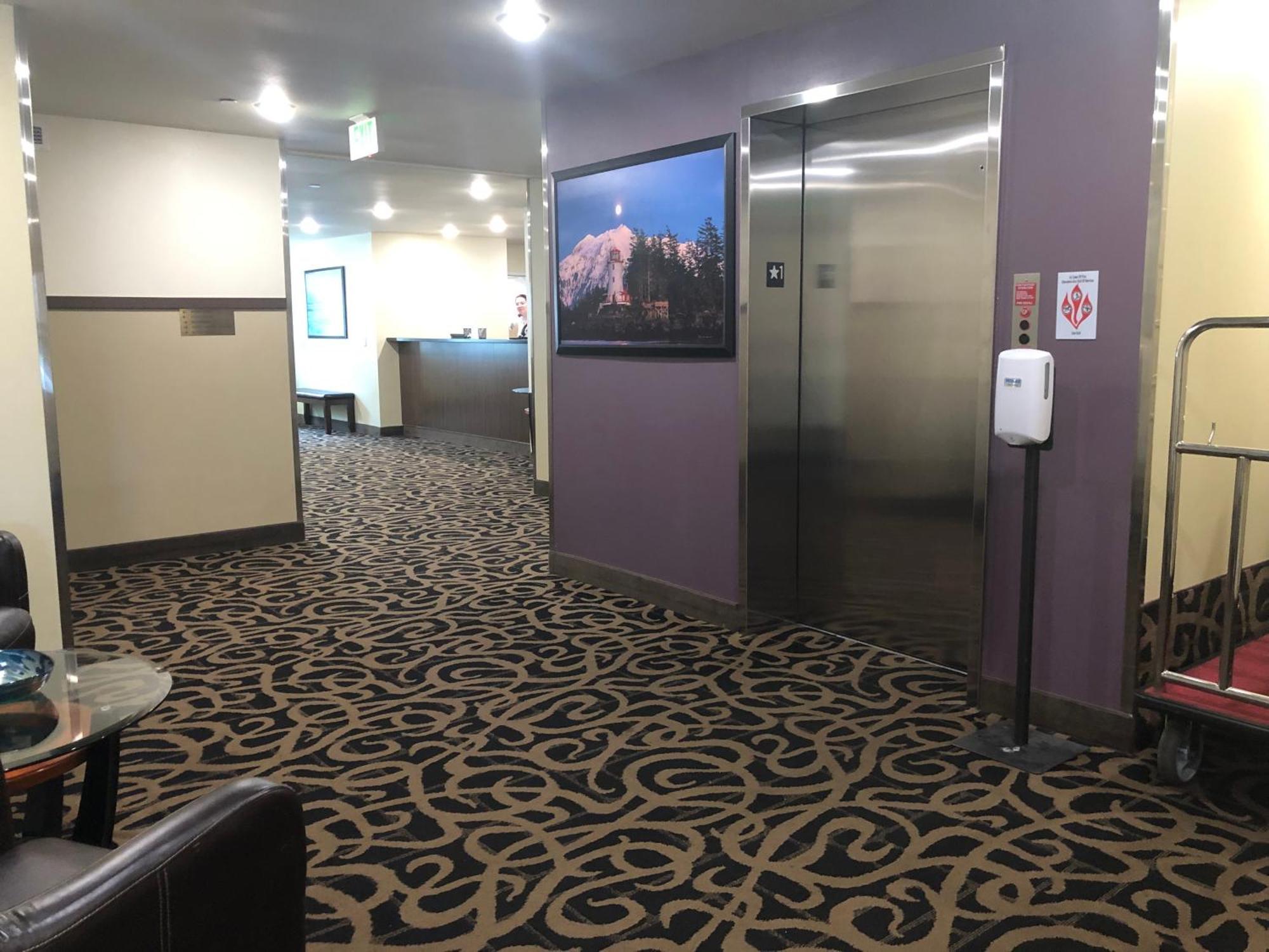 Aspen Suites Hotel Ситка Экстерьер фото